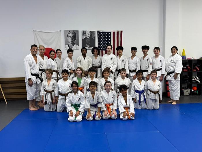Rokah Karate kids and teens class with Sensei Avi and Sensei Ruth